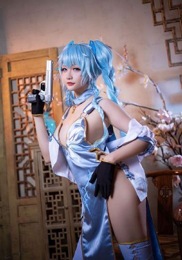 成熟丰满的女老板在线看_HDBD在线观看